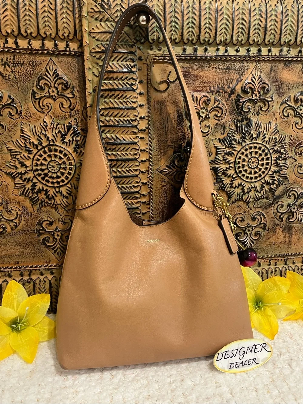 COACH Brooklyn 28 Tan Shoulder Bag CU068